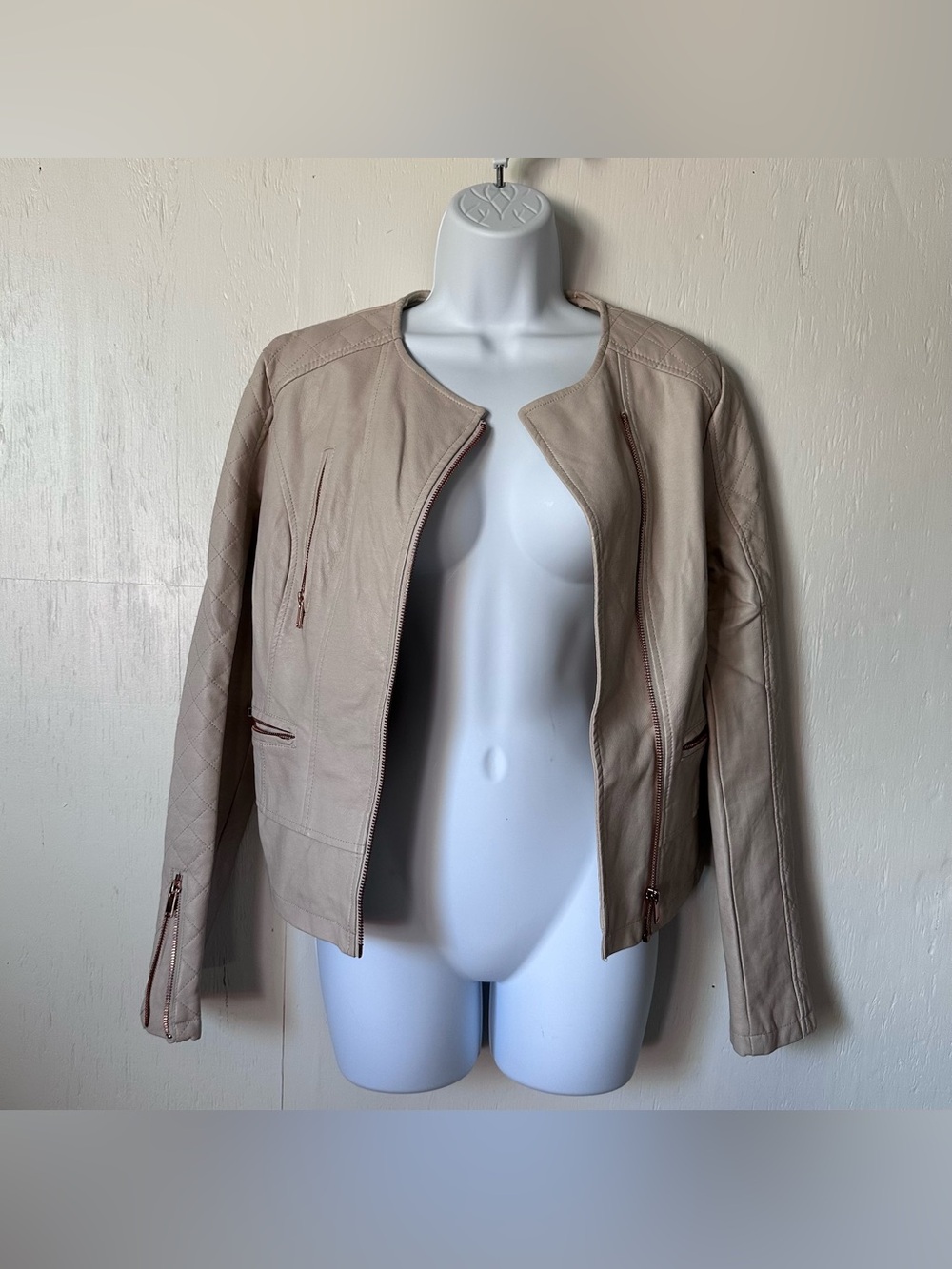 Bar III Women’s Neutral Beige Faux Leather Rose Gold Zip Front Jacket